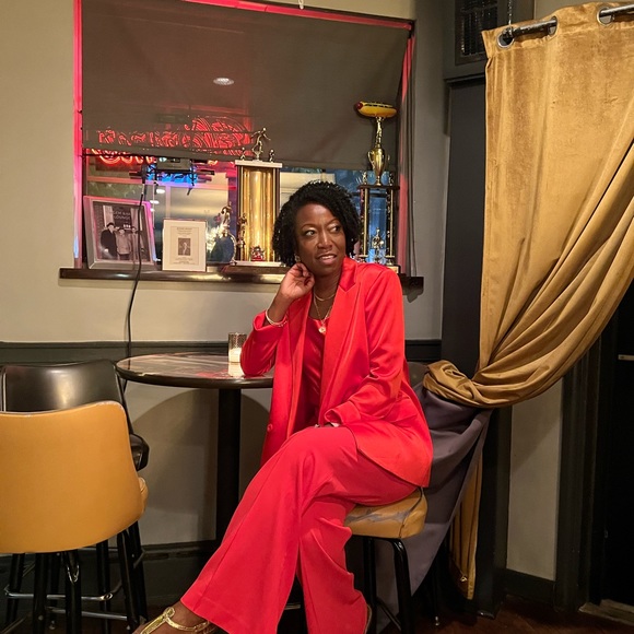 Meet your Posher, Brandi - Picture 5 of 5